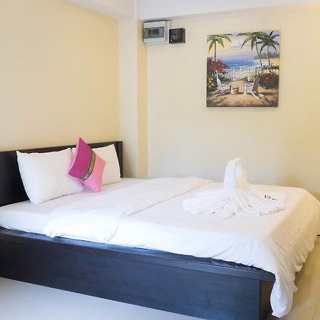Palm Ville Pass Up Mansion Chonburi Eksteriør bilde
